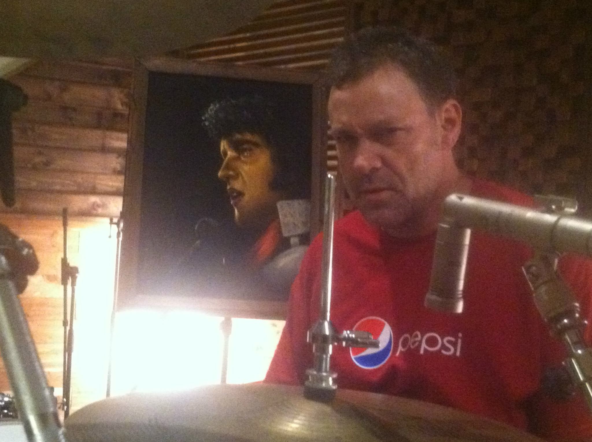 Tracking drums